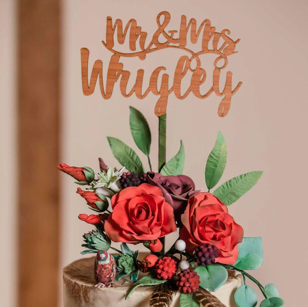 Acrylic vs. Wooden Wedding Cake Toppers: Which Finish is Right for You?
