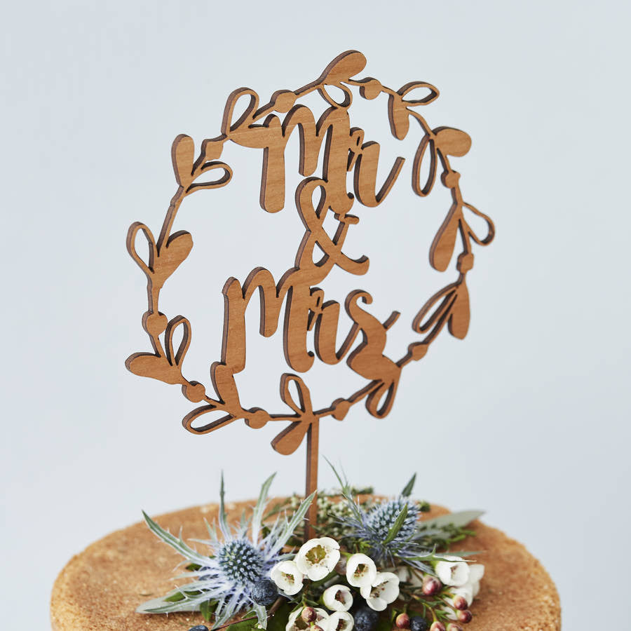 Mr And Mrs Floral Wreath Wooden Wedding Cake Topper