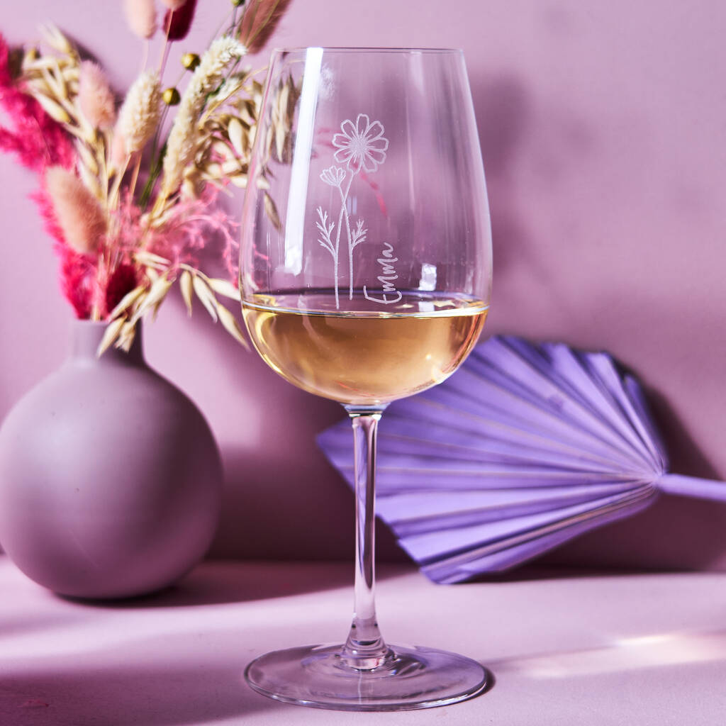 Personalised Birthday Wine glass - Birth Flower Design